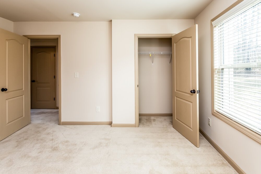 5-Bed Rental on 1971 Bridle Rd photo 13
