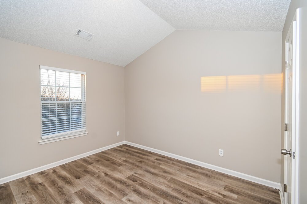 4-Bed Rental on 6657 Delaware Bnd photo 13