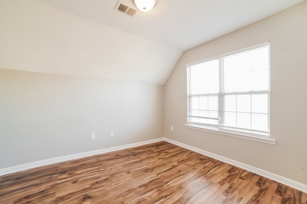 3-Bed Rental on 2221 Linda Shore photo 13