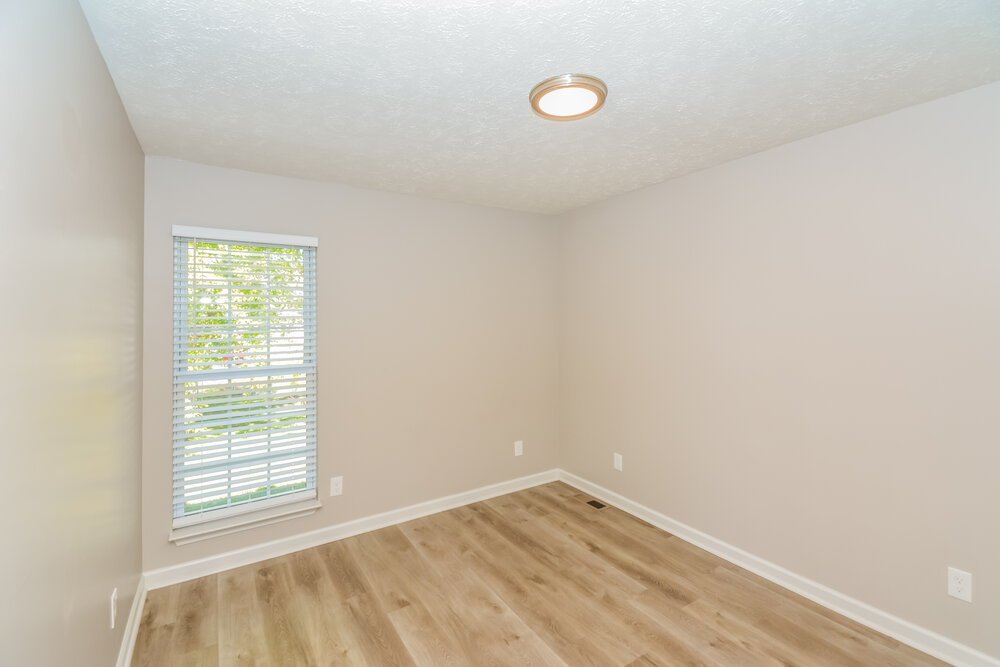 3-Bed Rental on 7660 S Swift photo 13