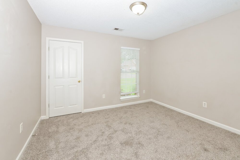 3-Bed Rental on 1859 Winners Circle photo 13