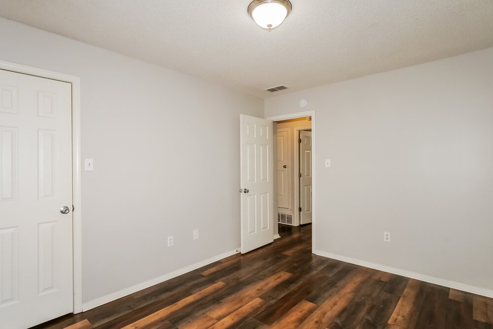 3-Bed Rental on 10326 Curtis Drive photo 13