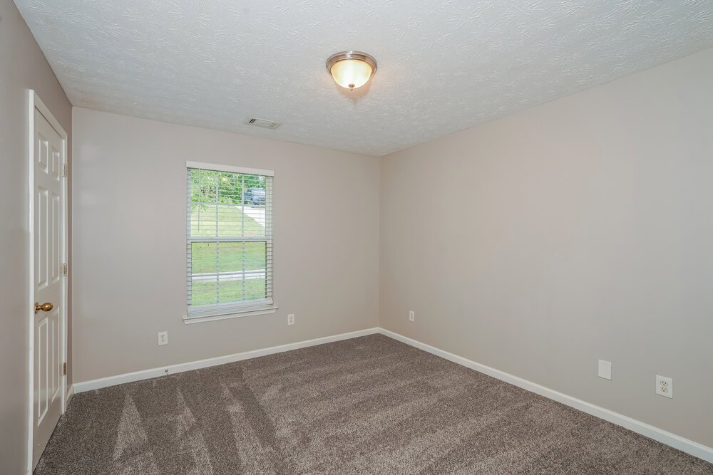 4-Bed Rental on 243 Rocky Point photo 13