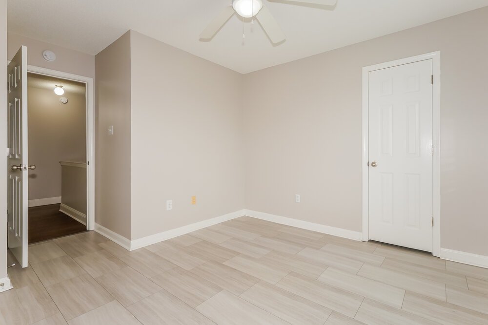 4-Bed Rental on 145 Penny Ln photo 13