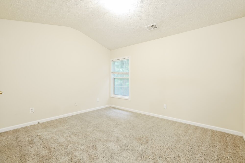 3-Bed Rental on 7069 Silver Bend photo 13