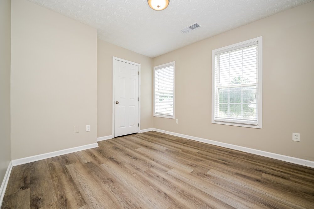 3-Bed Rental on 10 Dearing Cove photo 13