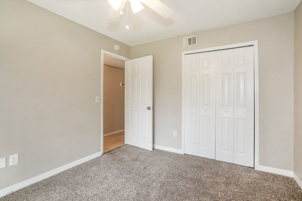 3-Bed Rental on 805 Elmwood St photo 13