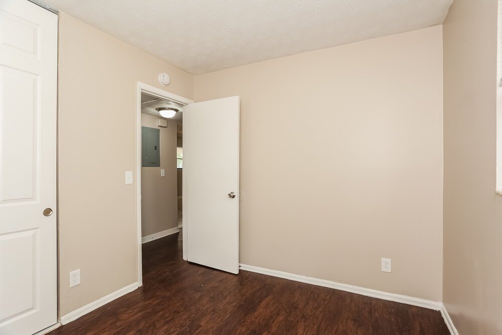 3-Bed Rental on 7233 Eudine Dr photo 13