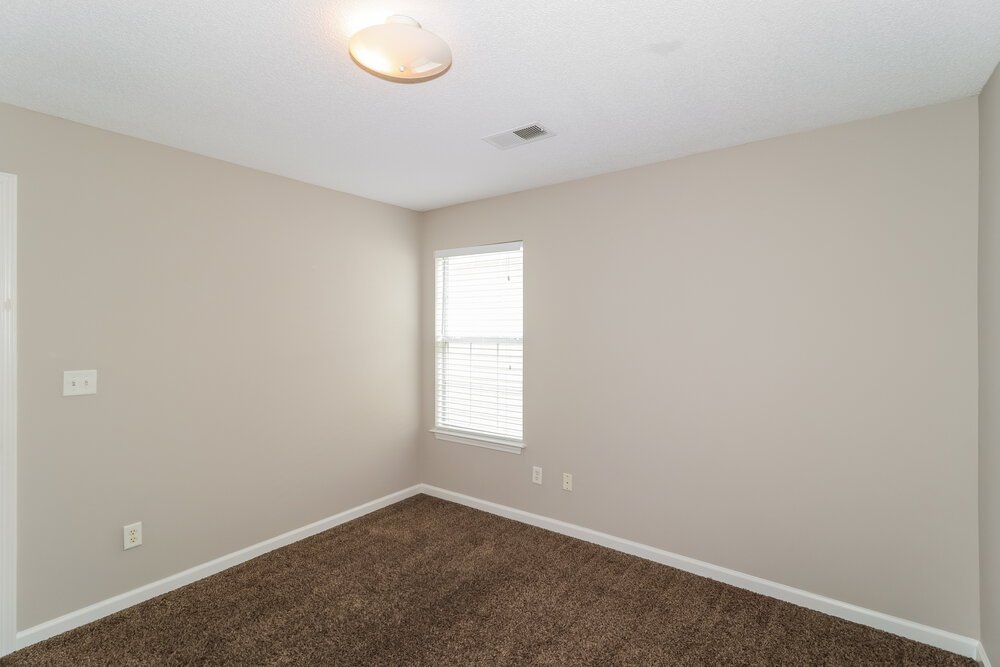 4-Bed Rental on 1262 Carlton Ridge photo 13