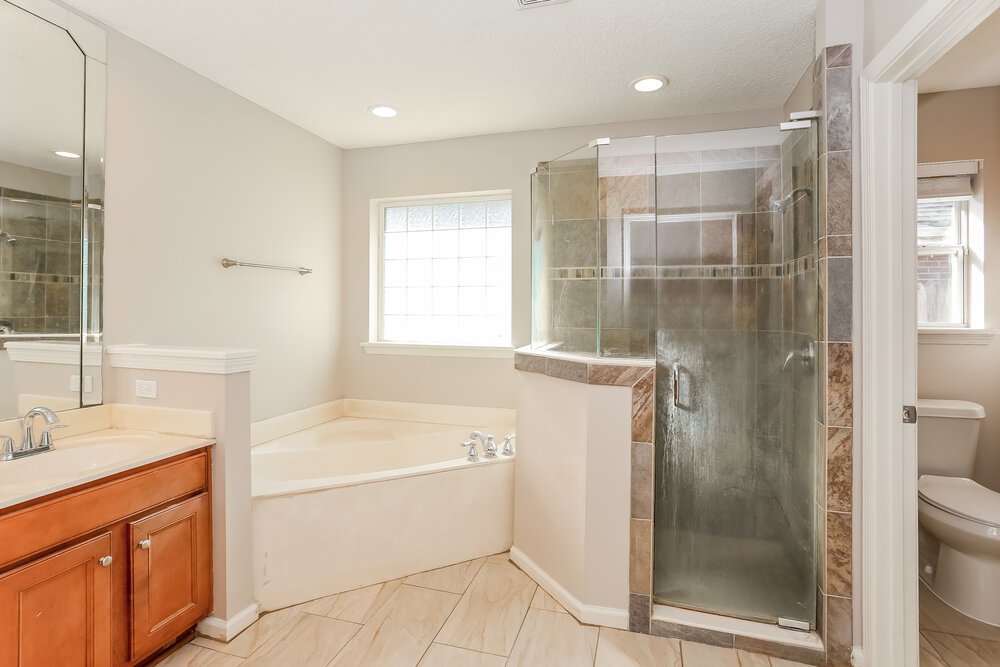 4-Bed Rental on 3146 Wandering Oaks photo 13