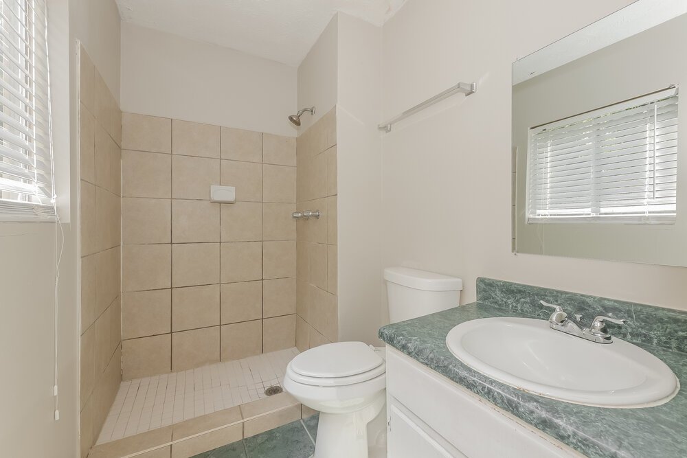 3-Bed Rental on 4522 Doral Dr photo 13