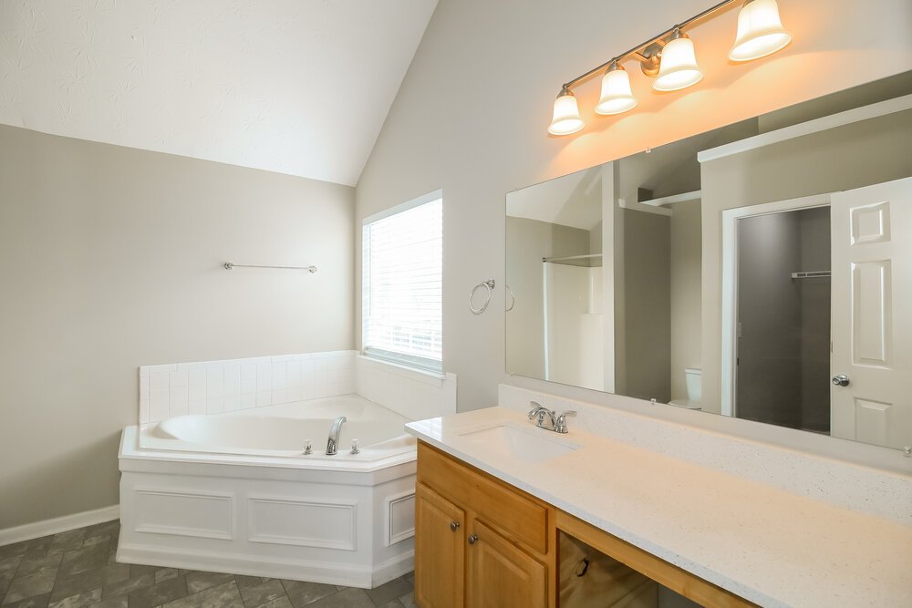 4-Bed Rental on 80 Greenway Dr photo 13
