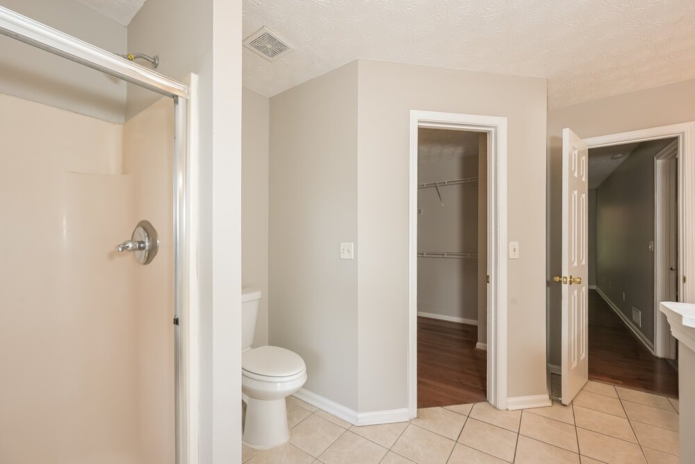 3-Bed Rental on 710 Maggie Mae photo 13