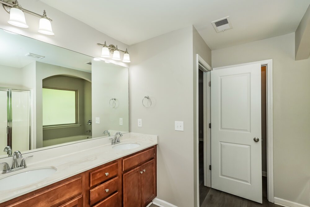 4-Bed Rental on 117 Worthing Ln photo 13
