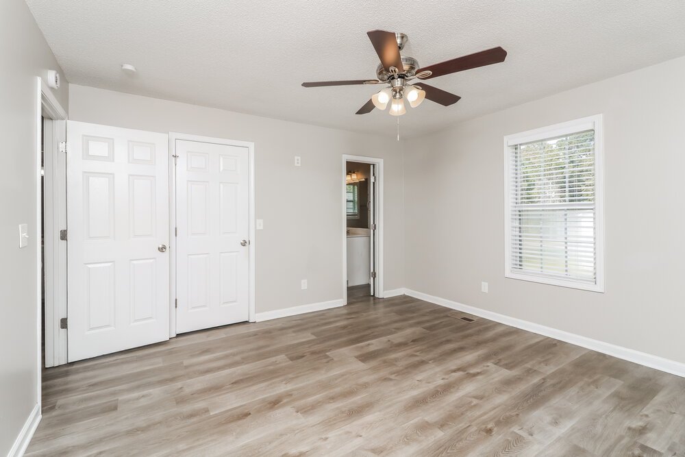 3-Bed Rental on 417 Remington Ct photo 13