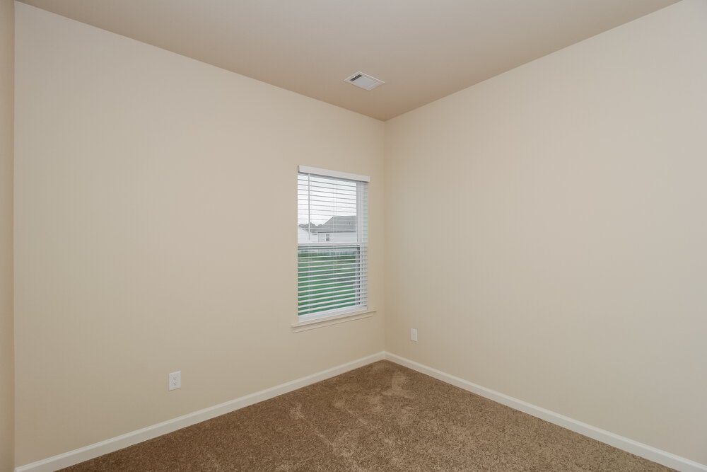 3-Bed Rental on 108 Innis Brook photo 13