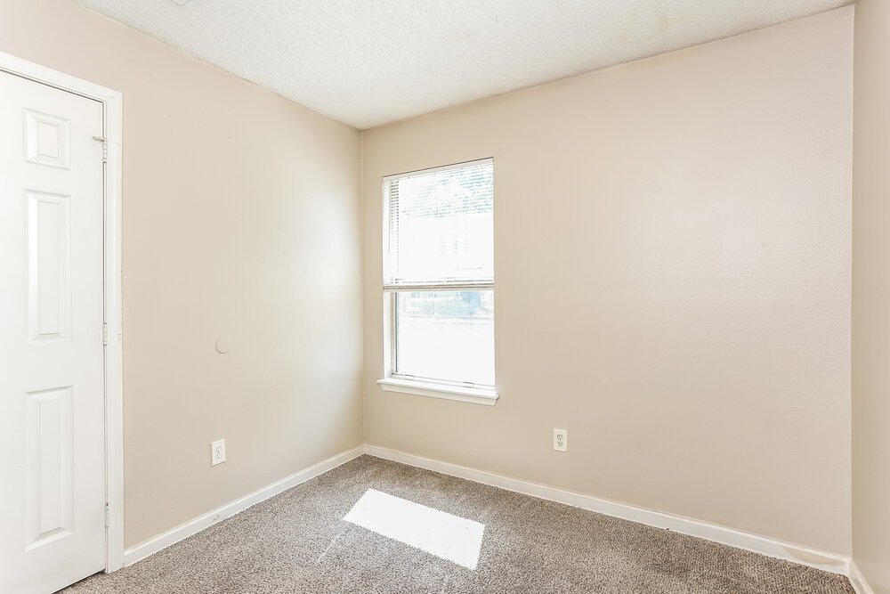 3-Bed Rental on 2268 W 44th photo 13