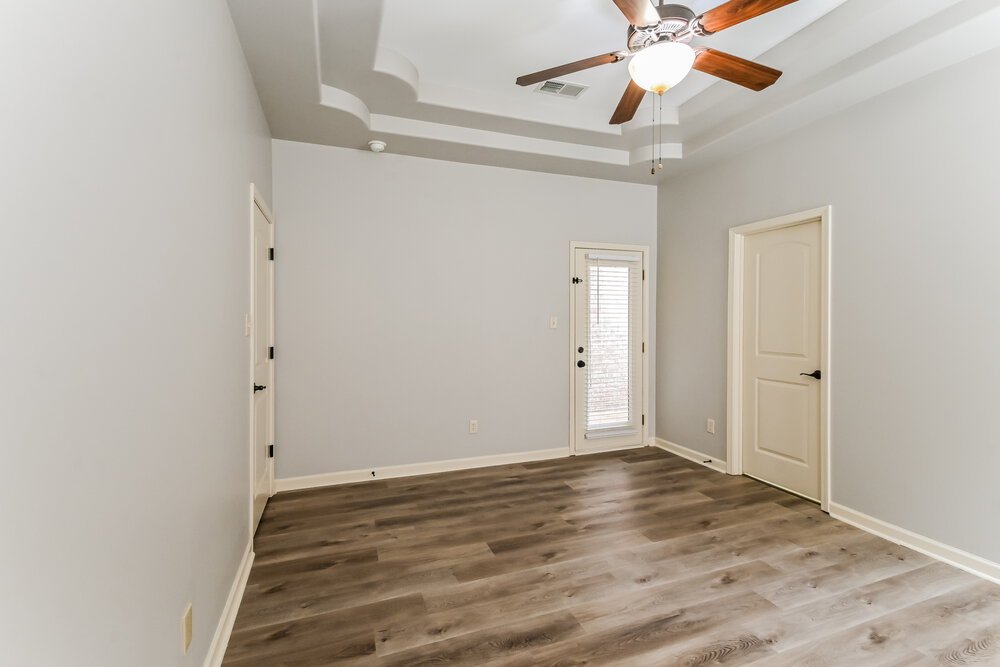 4-Bed Rental on 305 Garden Springs photo 13