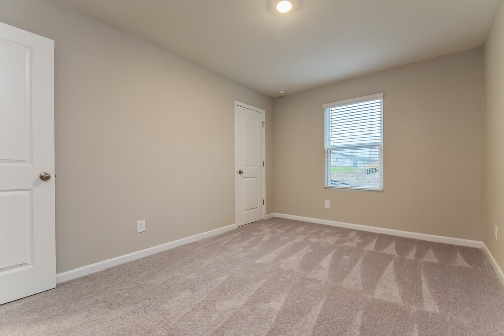 4-Bed Rental on 525 Knightsbridge Lane photo 13