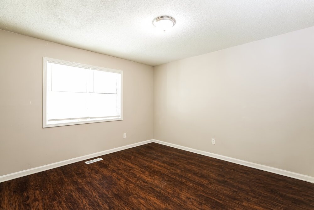 4-Bed Rental on 221 Clydesdale Lane photo 13