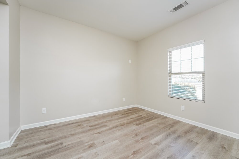 4-Bed Rental on 3458 Sandstone Trl photo 13