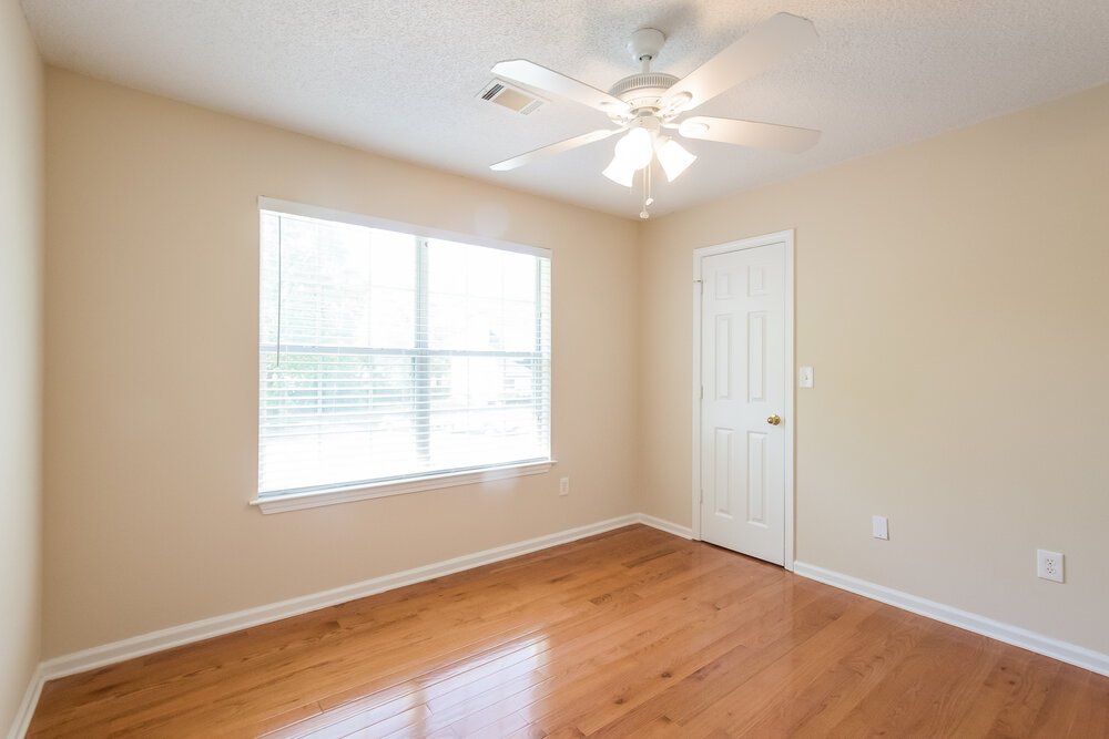 3-Bed Rental on 134 Summer Crest photo 14