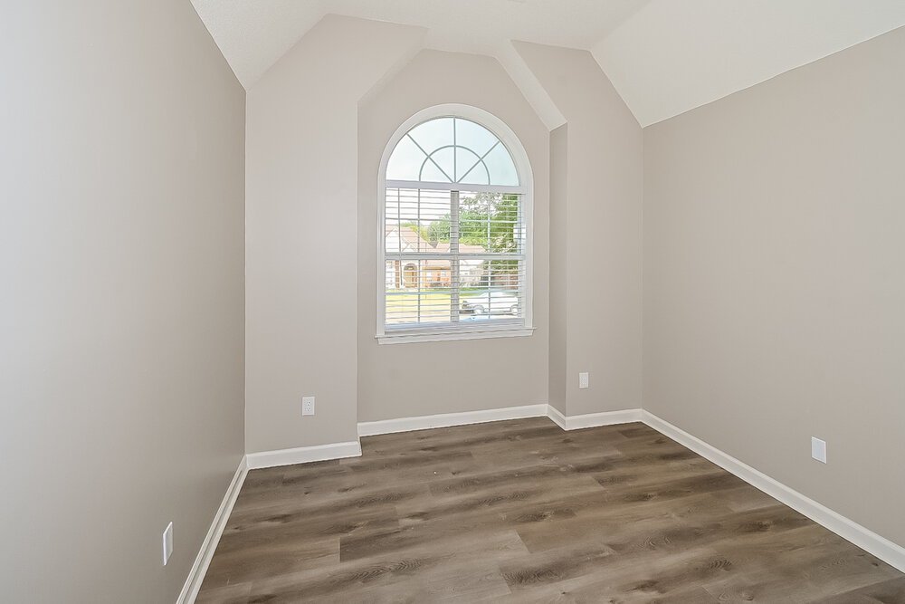 4-Bed Rental on 5759 Michaelson Dr photo 14