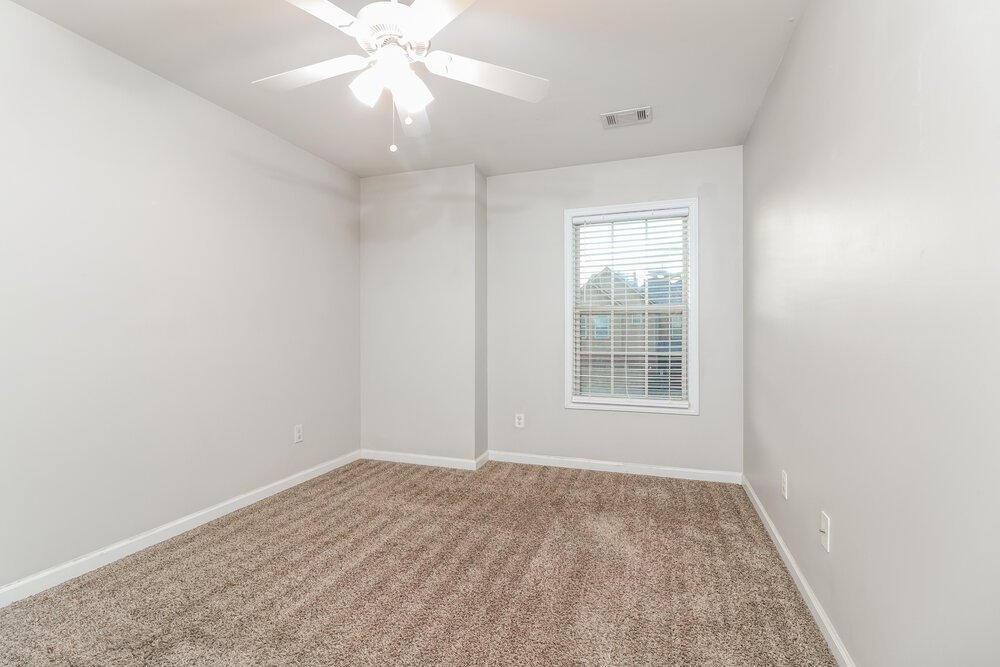 4-Bed Rental on 275 Shaw Dr photo 14