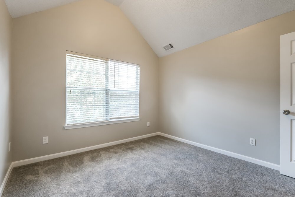 4-Bed Rental on 3599 Craggy Perch photo 14