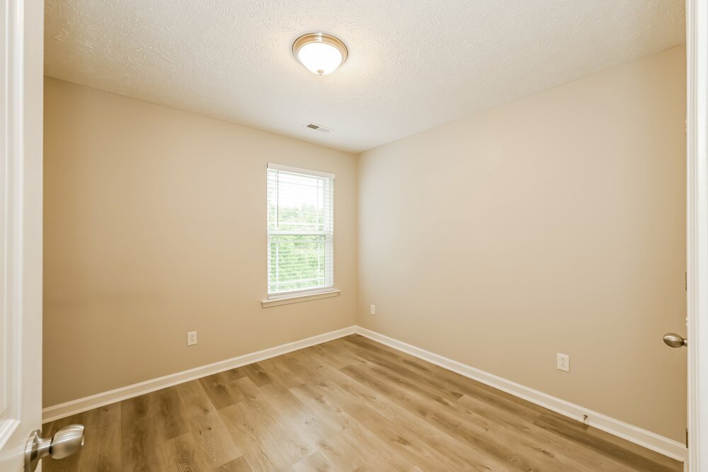 4-Bed Rental on 2919 Painted Pony photo 14