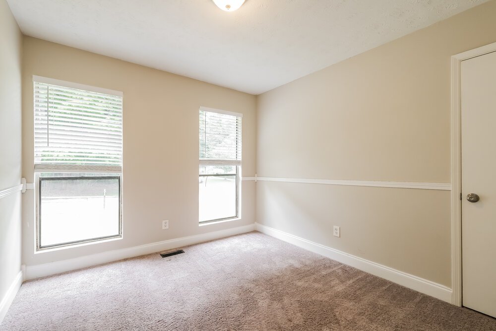 4-Bed Rental on 4910 Brookstone Pkwy photo 14