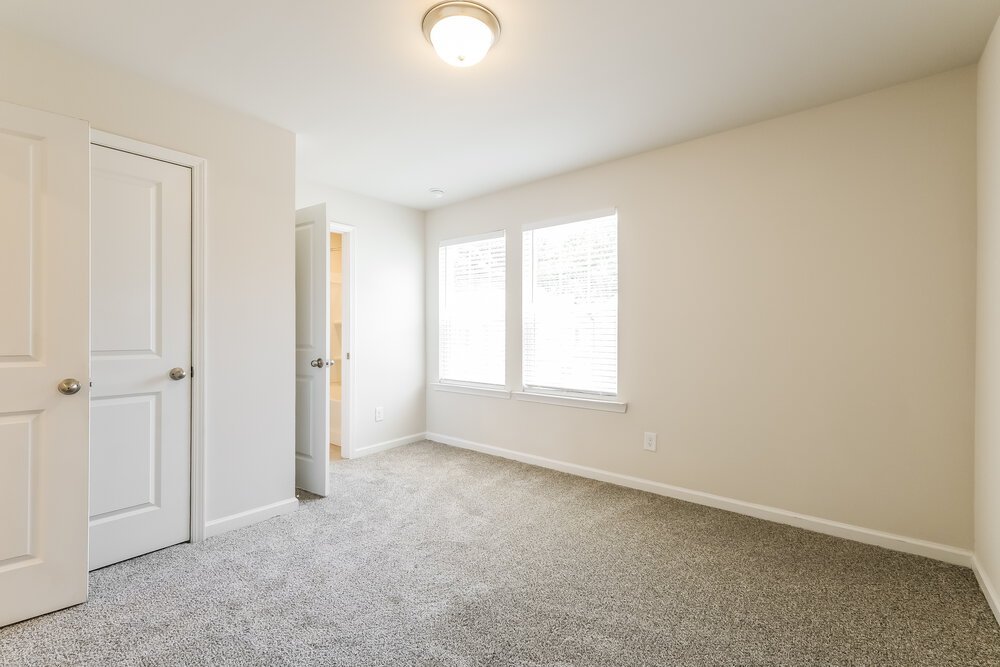 3-Bed Rental on 1672 Villageside Ct photo 14