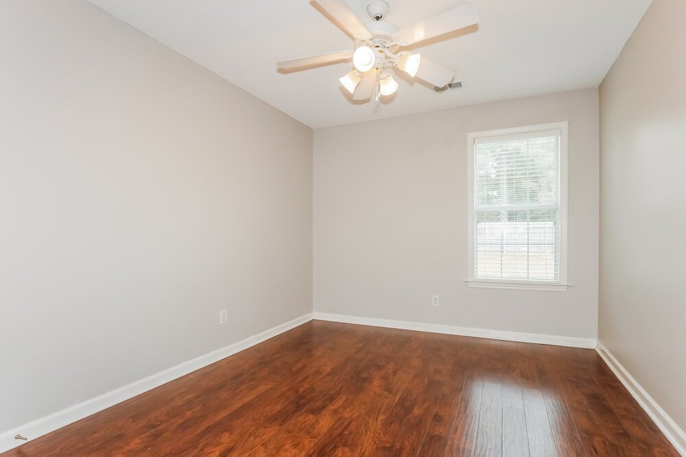 4-Bed Rental on 7838 Alexanders Crossing photo 14