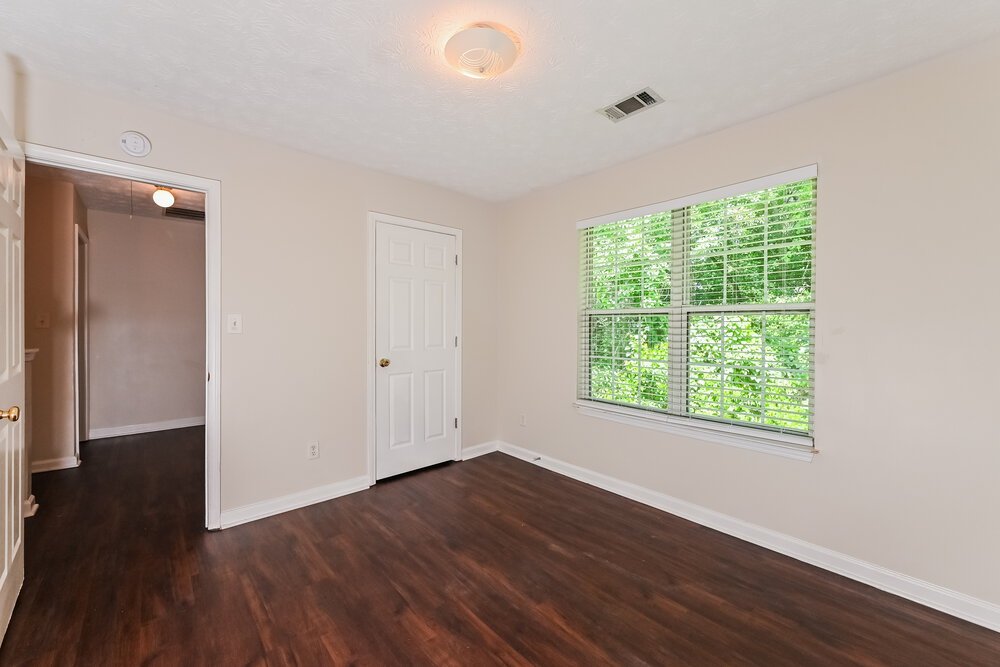 3-Bed Rental on 564 Kirtley Ct photo 14
