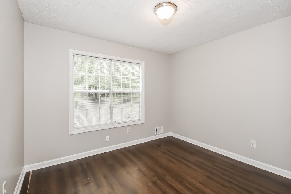 3-Bed Rental on 2985 Valley View photo 14