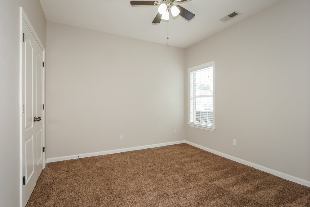 4-Bed Rental on 9555 Morning Shadow photo 14