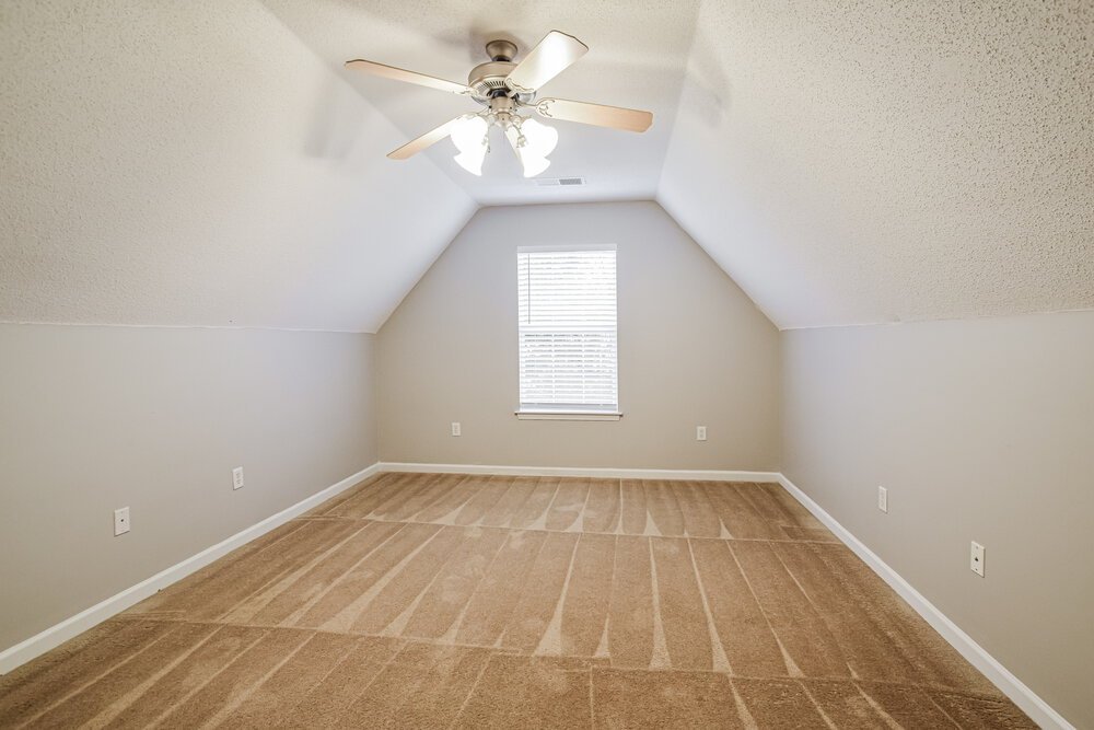 4-Bed Rental on 5764 Deer Ridge photo 14