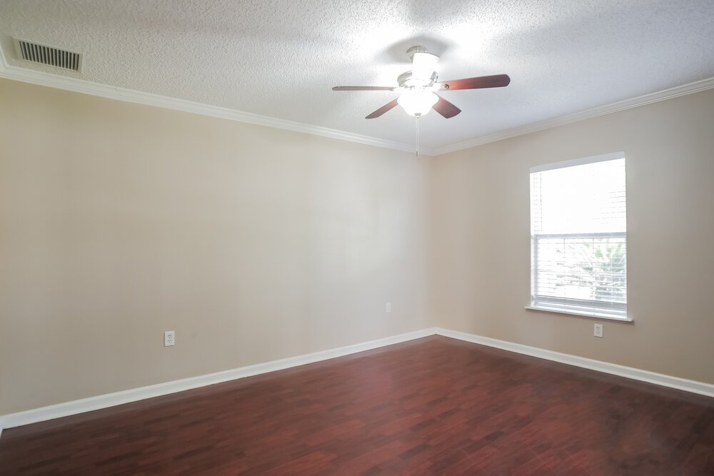3-Bed Rental on 1417 Heather Ct photo 14