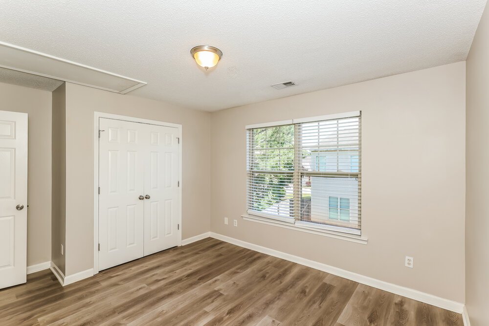 3-Bed Rental on 214 Ben Ln photo 14