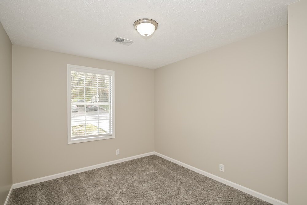 3-Bed Rental on 1204 Cedarhill Dr photo 14