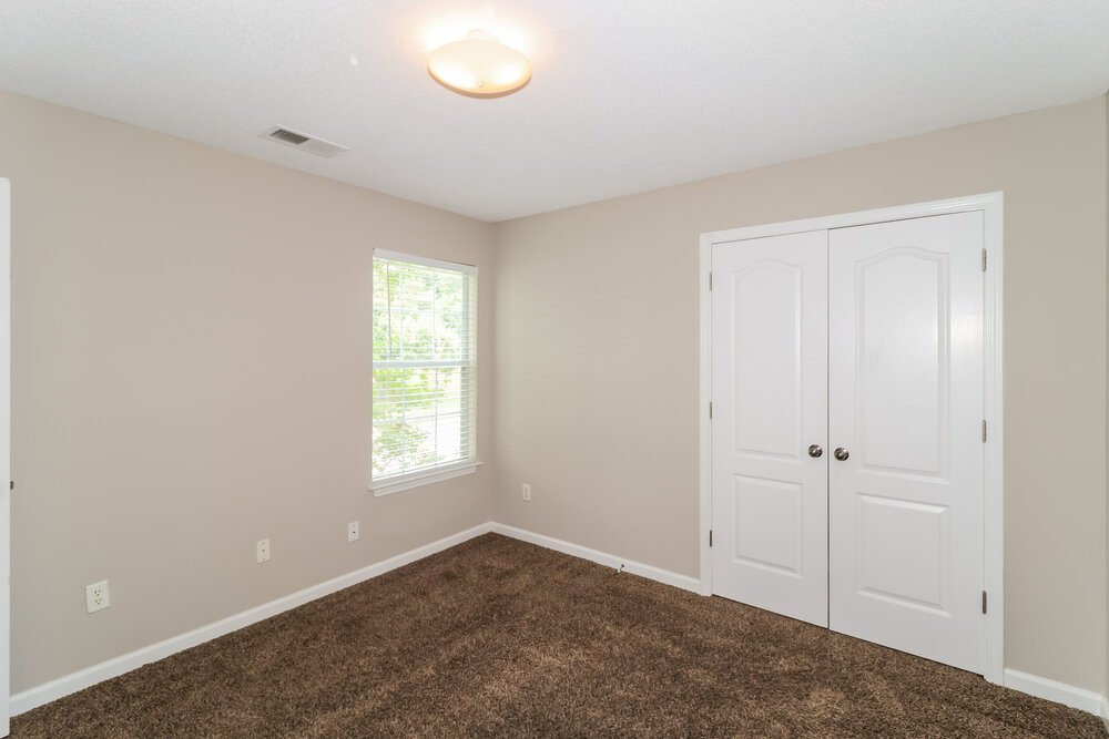 4-Bed Rental on 1262 Carlton Ridge photo 14