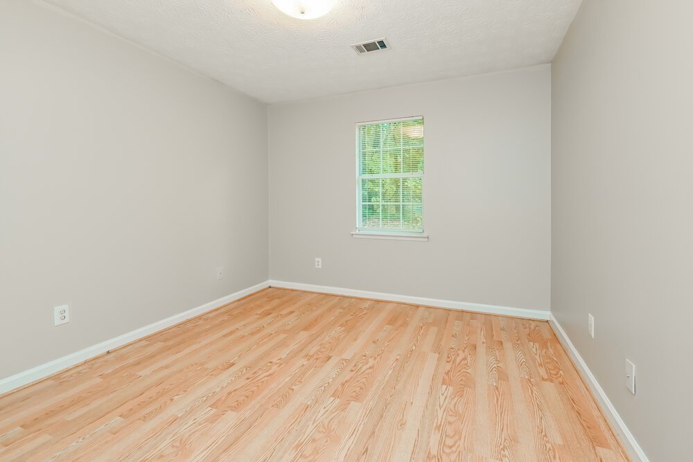 3-Bed Rental on 85 Lakeside Dr photo 14