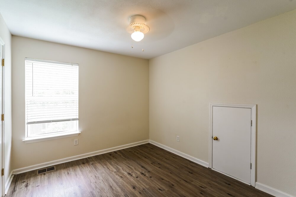 3-Bed Rental on 608 Birchbrook Ct photo 14