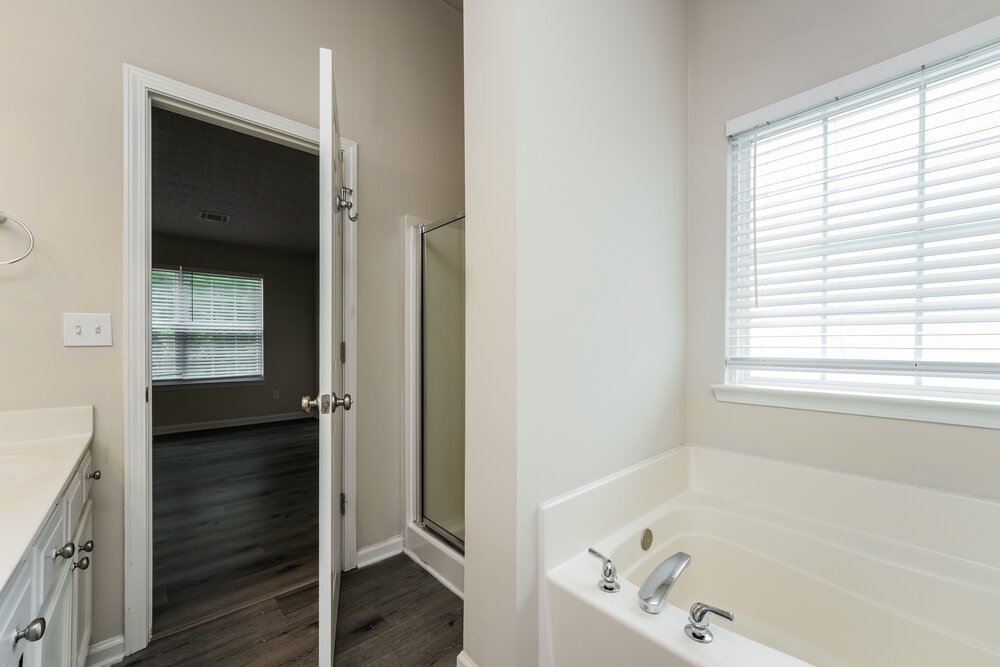 3-Bed Rental on 626 Stonecrest Drive photo 14