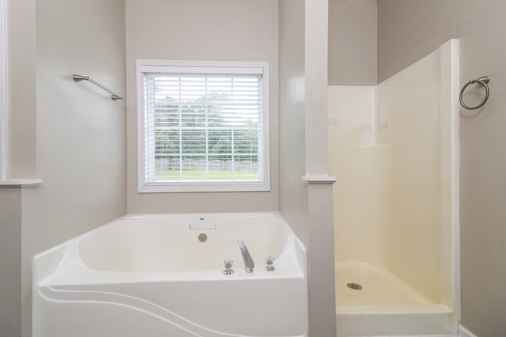 3-Bed Rental on 203 Olde Lexington photo 14