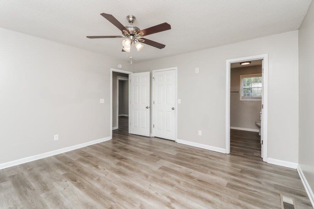 3-Bed Rental on 417 Remington Ct photo 14