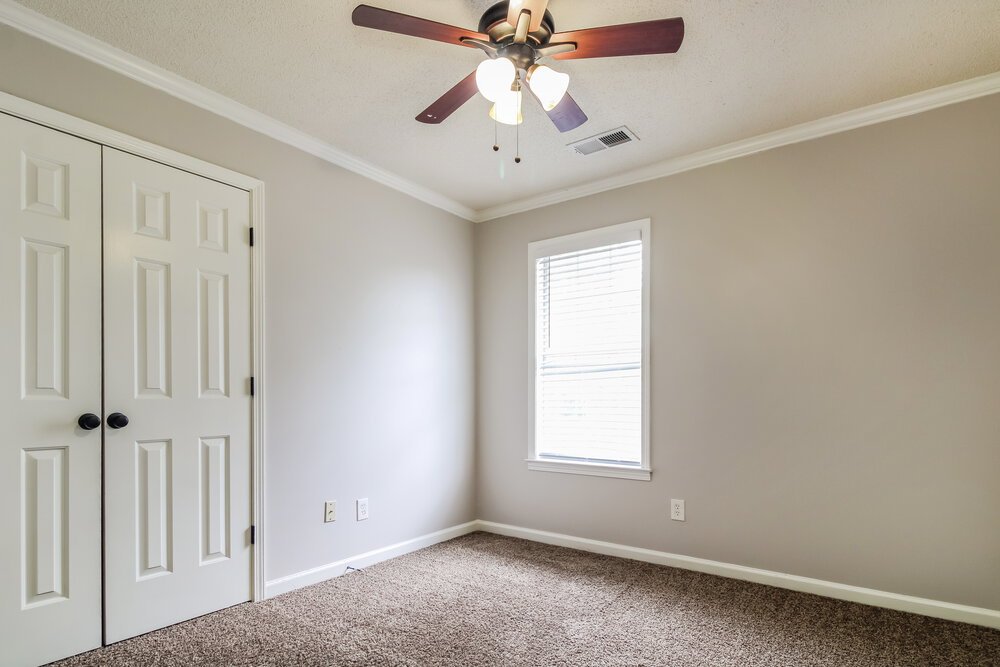 4-Bed Rental on 6331 Fairway Hill photo 14