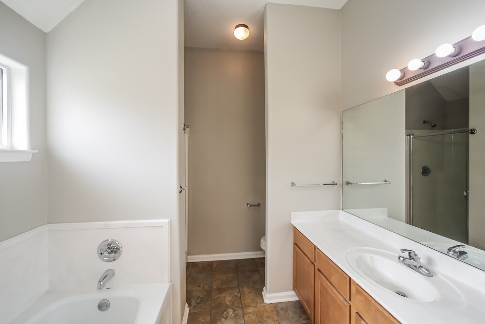 3-Bed Rental on 1719 Brentford Cv photo 14