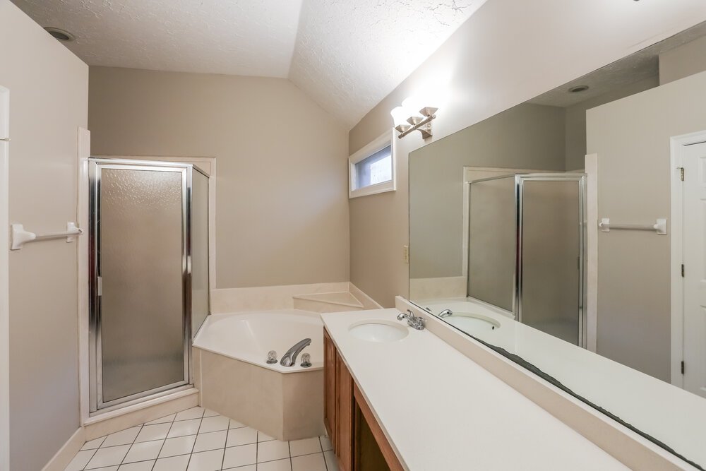 4-Bed Rental on 8633 Meadow Green photo 14