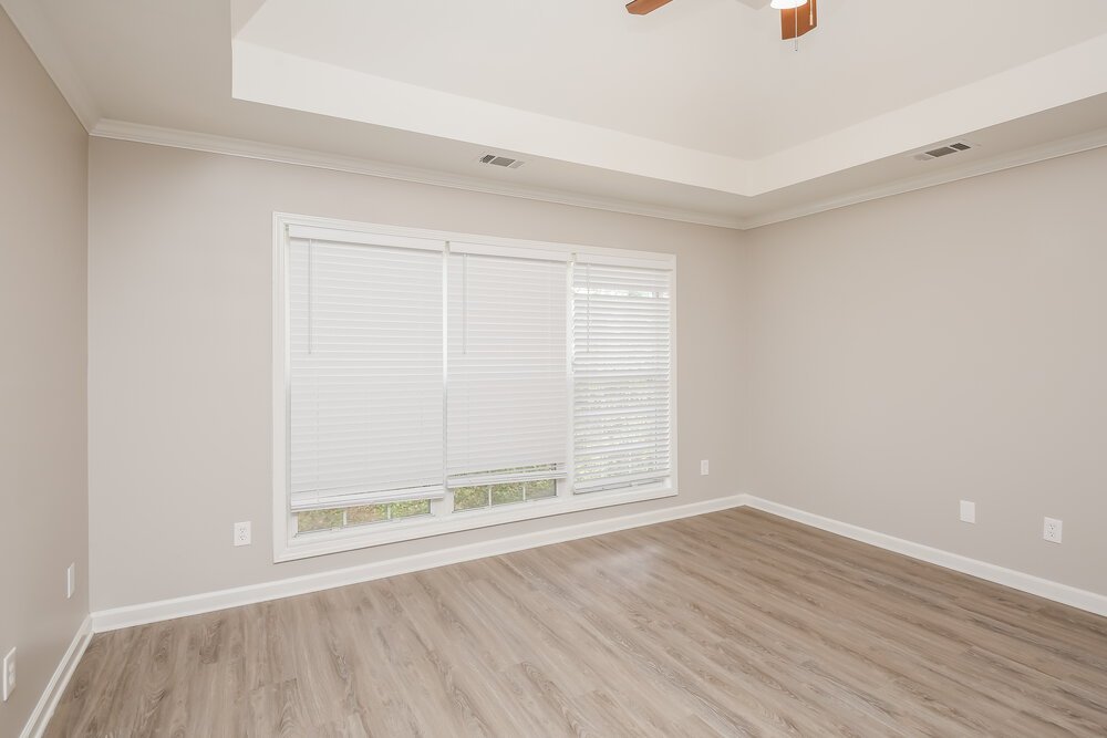 4-Bed Rental on 802 Pinder Point photo 14